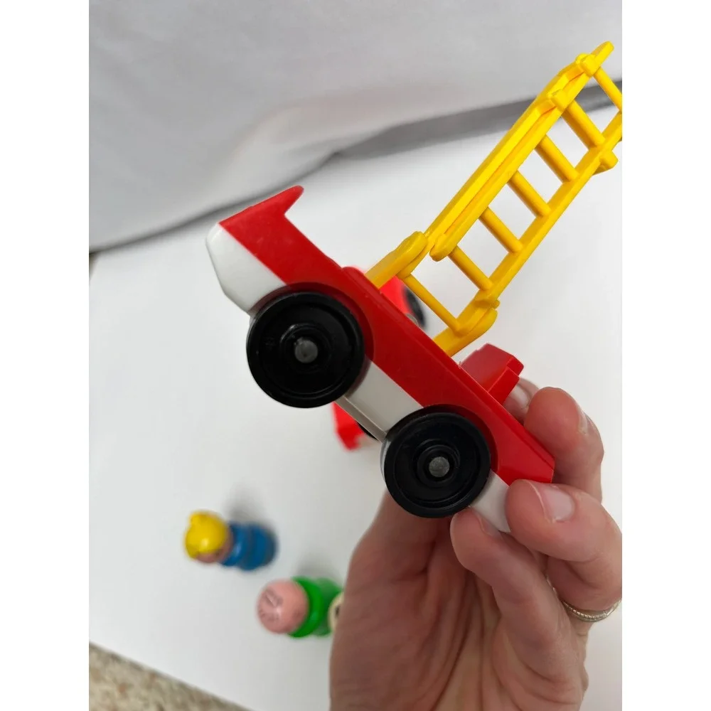 Vintage Fisher Price Little People Cars Fire Truck Wood Plastic Figures‎ Lot 7pc